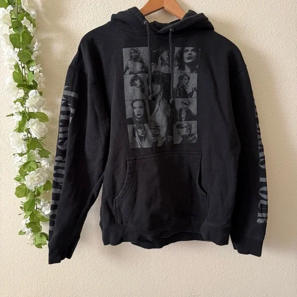 Taylor Swift Taylor Swift - Picture 3 of 9